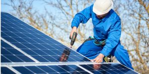 Installation Maintenance Panneaux Solaires Photovoltaïques à Cenne-Monesties